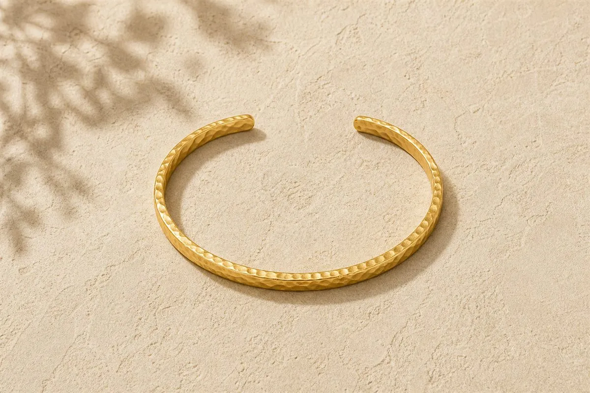 Iconic Bracelet Jonc Martelé Doré Limited Edition